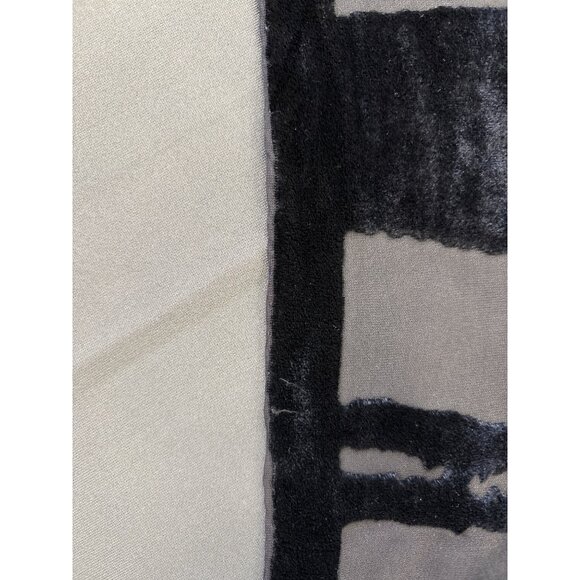 V Fraas Silk Viscose Scarf With Abstract Velvet Design In Black/Grey And Metalli - Picture 6 of 7
